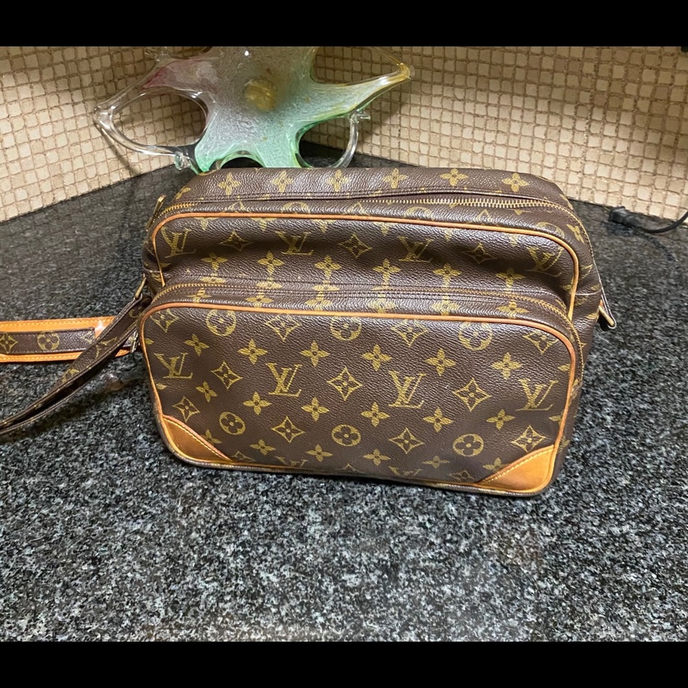 Louis Vuitton Nile Diagonal Shoulder Bag